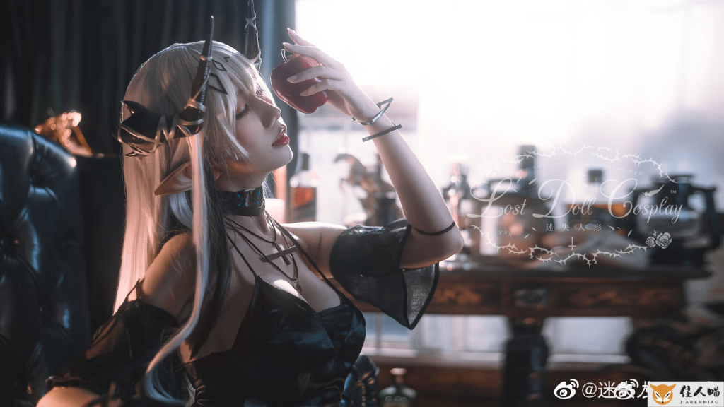 模特出身的COSER：迷失人形QUQ的风采