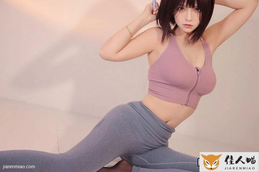 漫展返图：疯猫ss白色情人节运动风福袋穿搭