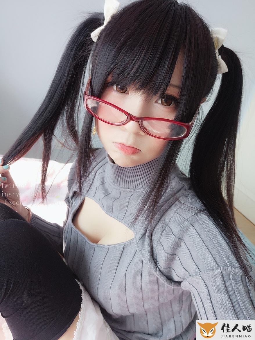 摇摇乐yoyo写真图片合集：日系COS作品与风格赏析